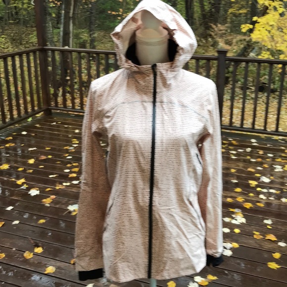 lululemon athletica Jackets & Blazers - Lululemon Athletica Sz8, Blush Printed rain jacket